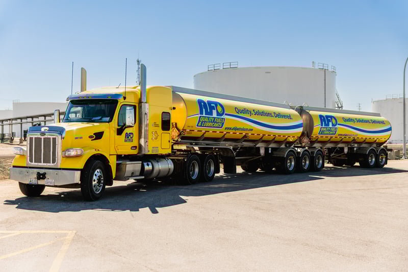 Camion-citerne pétrolier AFD