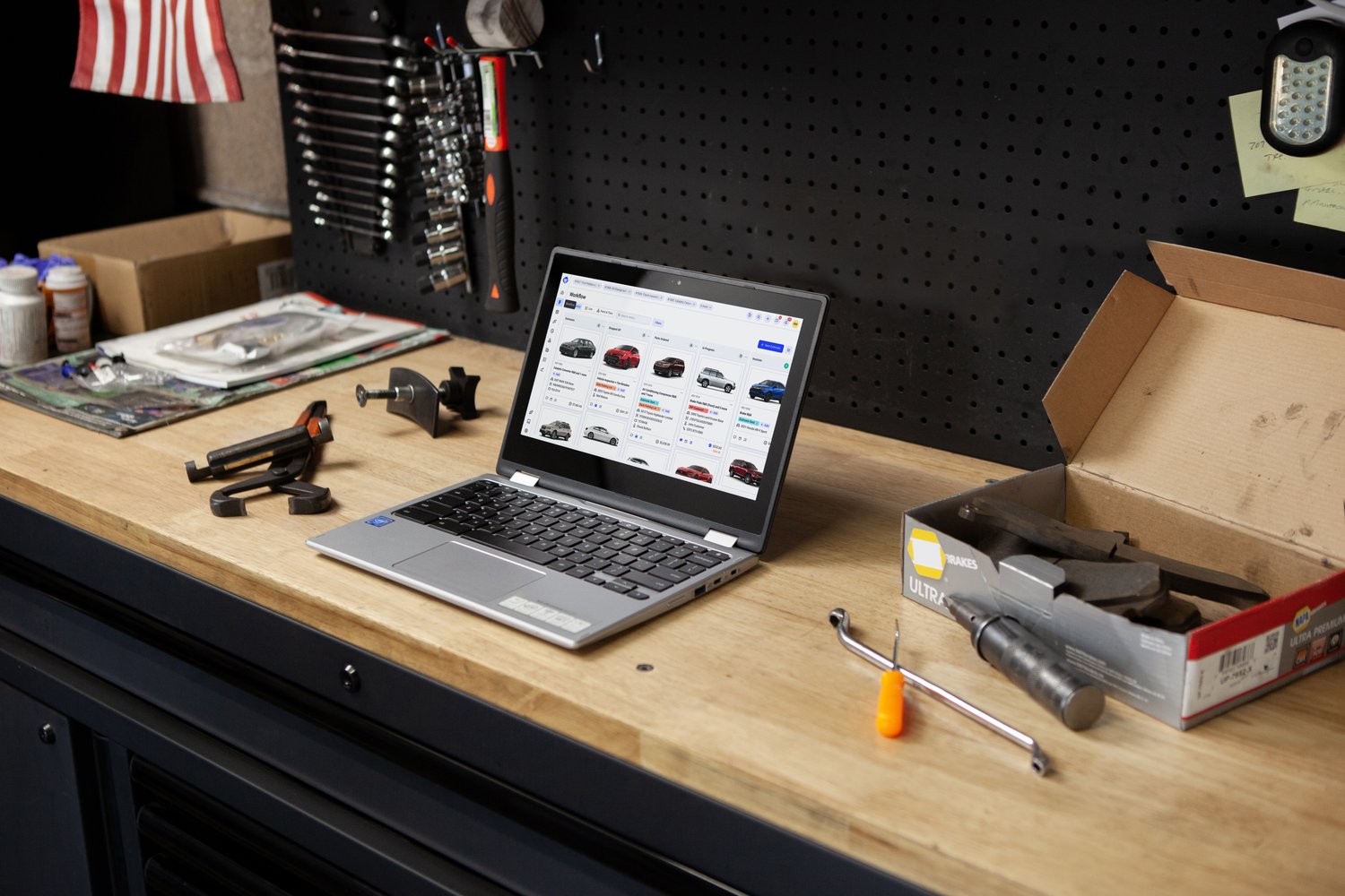 Shopmonkey_Workflow_mockup_7.2_flipped