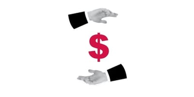 Deux mains échangeant de l'argent, ce qui représente les PME qui sont incapables de rembourser leur prêt CUEC