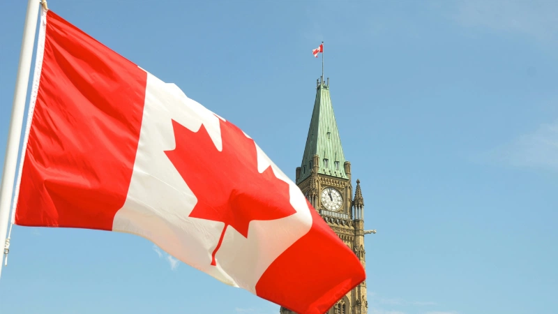 Peace tower and Canadian flag